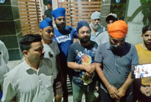 Read more about the article ਬੁਲਟ ਮੋਟਰਸਾਈਕਲ ਚੋਰ ਮੋਟਰਸਾਈਕਲ ਨੂੰ ਅਗਲੇ ਦਿਨ ਵਾਪਿਸ ਚੋਰੀ ਵਾਲੇ ਘਰ ਦੇ ਬਾਹਰ ਛੱਡ ਗਏ 