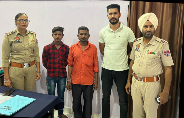 You are currently viewing ਲਾਪਤਾ ਹੋਏ ਨੌਵੀ ਜਮਾਤ ਚ ਪੜਦੇ ਲੜਕੇ ਨੂੰ ਪੁਲਿਸ ਨੇ ਕੀਤਾ ਵਾਰਸਾਂ ਹਵਾਲੇ  