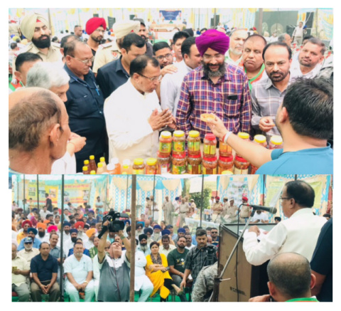 You are currently viewing ਸਰਕਾਰ ਕਿਸਾਨਾਂ ਦੀ ਆਮਦਨ ਵਧਾ ਕੇ ਉਸ ਨੂੰ ਦੁਗਣਾ ਕਰਨ ਲਈ ਯਤਨਸ਼ੀਲ : ਸੋਮ ਪ੍ਰਕਾਸ਼