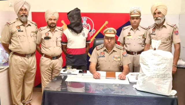 You are currently viewing 7920 ਨਸ਼ੀਲੇ ਕੈਪਸੂਲਾਂ ਸਮੇਤ ਇੱਕ ਨੌਜਵਾਨ ਪੁਲਸ ਅੜਿੱਕੇ 