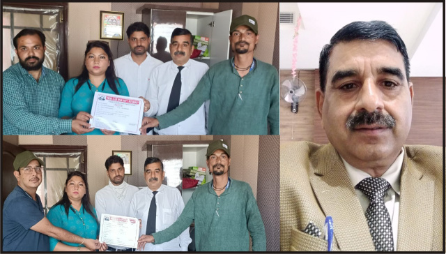 You are currently viewing ਐਡਵੋਕੇਟ ਭਾਰਤ ਭੂਸ਼ਣ ਸ਼ਰਮਾ ਨੂੰ ਪ੍ਰੈਸ ਕਲੱਬ ਧਾਰ ਦਾ ਕਾਨੂੰਨੀ ਸਲਾਹਕਾਰ ਕੀਤਾ ਨਿਯੁਕਤ