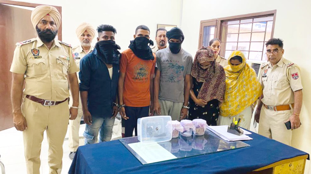 You are currently viewing ਸੱਲ ਕਲਾਂ ਕਤਲ ਕੇਸ ‘ਚ ਪੁਲਿਸ ਨੂੰ ਅਗਲੇਰੀ ਸਫਲਤਾ – ਬਾਕੀ ਰਹਿੰਦੇ 02 ਦੋਸ਼ੀ ਵੀ ਗ੍ਰਿਫਤਾਰ