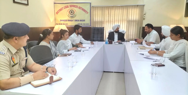 Read more about the article ਜ਼ਿਲ੍ਹਾ ਅਤੇ ਸੈਸ਼ਨ ਜੱਜ ਬਾਜਵਾ ਵੱਲੋ ਅੰਡਰ ਟਰਾਇਲ ਰੀਵਿਊ ਕਮੇਟੀ ਅਤੇ ਬਾਲ ਨਿਆਂ ਬੋਰਡ ਦੀ ਮੀਟਿੰਗ