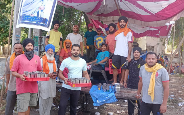 You are currently viewing ਪਿੰਡ ਗੋਂਦਪੁਰ (ਗੜ੍ਹਦੀਵਾਲਾ) ਵਿਖੇ ਠੰਡੇ ਮਿੱਠੇ ਜਲ ਦੀ ਲਗਾਈ ਛਬੀਲ