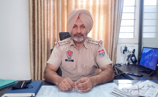 Read more about the article ਇੰਸਪੈਕਟਰ ਗੁਰਮੱਖ ਸਿੰਘ ਨੇ ਥਾਣਾ ਕਾਠਗੜ੍ਹ ਦਾ ਅਹੁਦਾ ਸੰਭਾਲਿਆ