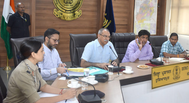 You are currently viewing ਮਾਤਾ ਚਿੰਤਪੁਰਨੀ ਮੇਲਾ.. ਲੰਗਰ ਦੌਰਾਨ ਨਹੀਂ ਹੋਵੇਗੀ ਡੀ.ਜੇ ਦੀ ਵਰਤੋਂ