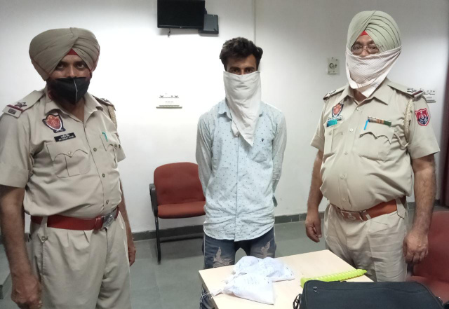 You are currently viewing 27 ਗ੍ਰਾਮ ਨਸ਼ੀਲ ਪਾਉਡਰ ਸਮੇਤ ਇੱਕ ਨੌਜਵਾਨ ਪੁਲਸ ਅੜਿੱਕੇ 