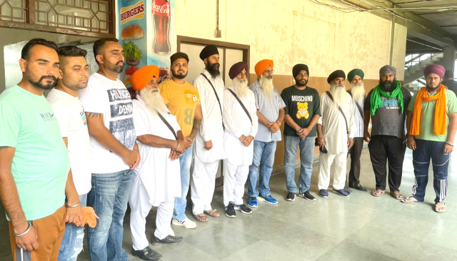 You are currently viewing ਭਗਵੰਤ ਮਾਨ ਸਰਕਾਰ 600 ਯੂਨਿਟ ਬਿਜਲੀ ਫ੍ਰੀ ਦੇਣ ਦੇ ਵਾਅਦੇ ਤੋਂ ਮੁੱਕਰੀ : ਖੁਣ ਖੁਣ  