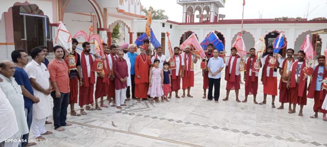 You are currently viewing ਕਾਠਗਡ਼੍ਹ ਵਿਖੇ ਕਾਂਵੜ ਮੰਡਲੀ ਦਾ ਕੀਤਾ ਭਰਵਾਂ ਸਵਾਗਤ