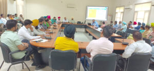 Read more about the article ਚੋਣ ਕਮਿਸ਼ਨ ਦੀਆਂ ਹਦਾਇਤਾਂ ਅਨੁਸਾਰ ਬੀ.ਐਲ.ਓਜ਼ ਅਤੇ ਸੁਪਰਵਾਈਜ਼ਰਾਂ ਦੀ ਕਰਵਾਈ ਇਕ ਰੋਜ਼ਾ ਟੇ੍ਰਨਿੰਗ