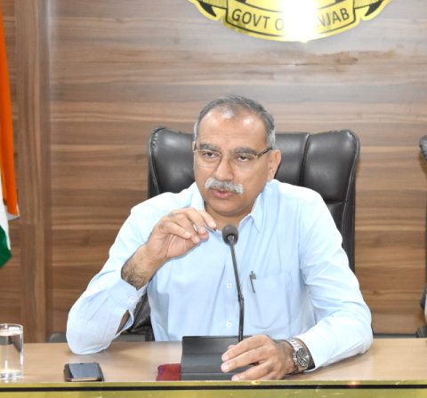 You are currently viewing ਸਿੰਗਲ ਯੂਜ਼ ਪਲਾਸਟਿਕ ਦੀ ਰੋਕਥਾਮ ਲਈ ਸਾਂਝਾ ਹੰਭਲਾ ਮਾਰਨ ਦੀ ਲੋੜ : ਡਿਪਟੀ ਕਮਿਸ਼ਨਰ