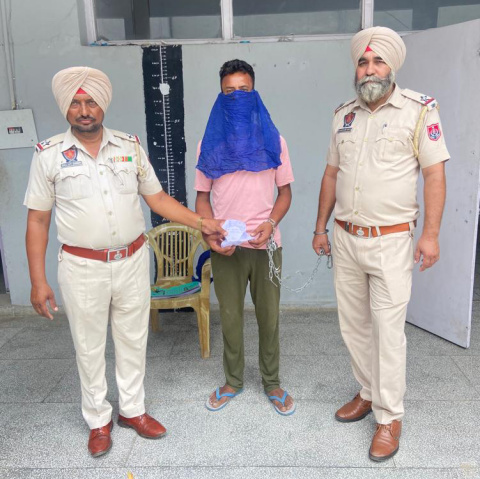 You are currently viewing ਪੁਲਿਸ ਵਲੋਂ ਨਸ਼ੀਲੇ ਪਦਾਰਥ ਸਮੇਤ…….