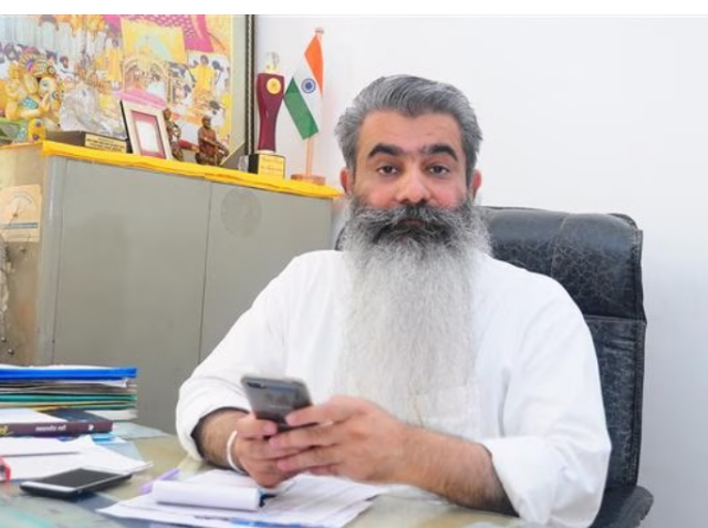 You are currently viewing ਵਿਜੀਲੈਂਸ ਟੀਮ ਨੇ ਸਾਬਕਾ ਕੈਬਨਿਟ ਮੰਤਰੀ ਭਾਰਤ ਭੂਸ਼ਣ ਆਸ਼ੂ ਨੂੰ….