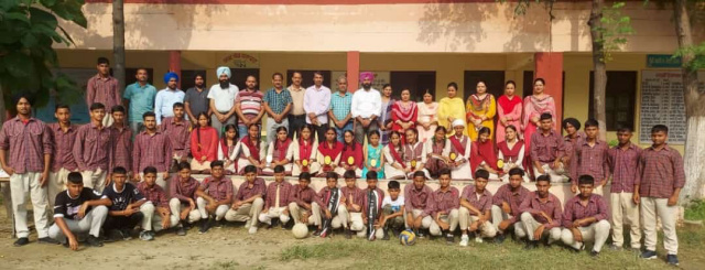 You are currently viewing ਜੋਨਲ ਸਕੂਲ ਖੇਡਾਂ ਵਿੱਚ ਸਰਕਾਰੀ ਸੀਨੀਅਰ ਸਕੈਡੰਰੀ ਸਮਾਰਟ ਸਕੂਲ…….