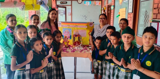 You are currently viewing ਬਾਲ ਵਾਟਿਕਾ ਸਕੂਲ ਵਿੱਚ ਗਣੇਸ਼ ਚਤੁਰਥੀ ਮਨਾਈ
