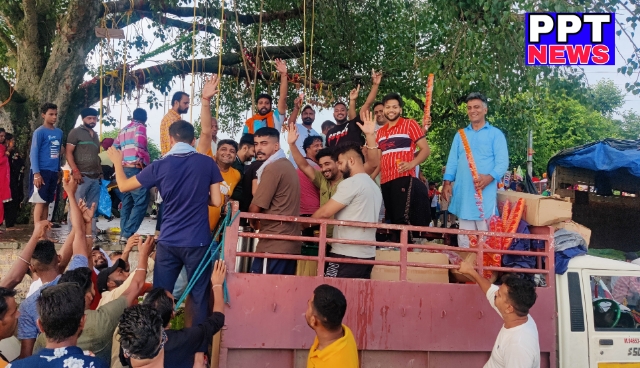 Read more about the article श्रद्धालुओं द्वारा यात्रियों के लिए लगाए आइसक्रीम व लस्सी आदि के लंगर लगाये गए