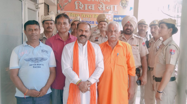 You are currently viewing शिवसेना हिंद जनरल सेक्टरी सुरेंद्र शर्मा की ओर से…