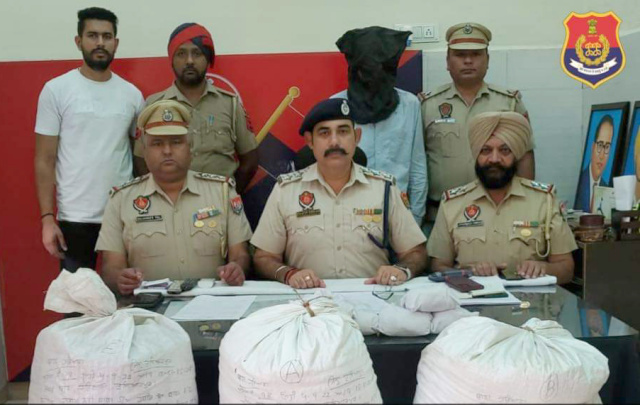 You are currently viewing 53 ਕਿਲੋਗ੍ਰਾਮ ਡੋਡੇ ਚੂਰਾ ਪੋਸਤ ਸਮੇਤ ਇੱਕ….