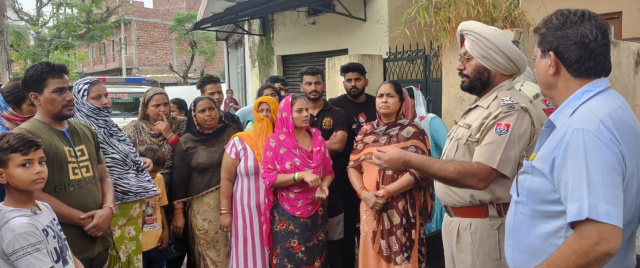 You are currently viewing ਨਸ਼ਿਆਂ ਦੇ ਖਾਤਮੇ ਲਈ ਪੁਲਿਸ ਨੇ ਪਿੰਡ ਅਵਾਂਖਾ ਵਿੱਚ ਕੀਤੀ ਮੀਟਿੰਗ,ਲੋਕਾਂ ਨੂੰ…