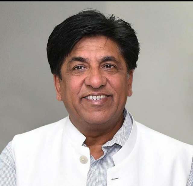 You are currently viewing ਹੁਸ਼ਿਆਰਪੁਰ ਜ਼ਿਲ੍ਹੇ ’ਚ ਲਾਲ ਲਕੀਰ ਅੰਦਰ ਰਹਿ ਰਹੇ ਲੋਕਾਂ ਨੂੰ ਜਲਦ ਮਿਲੇਗਾ….