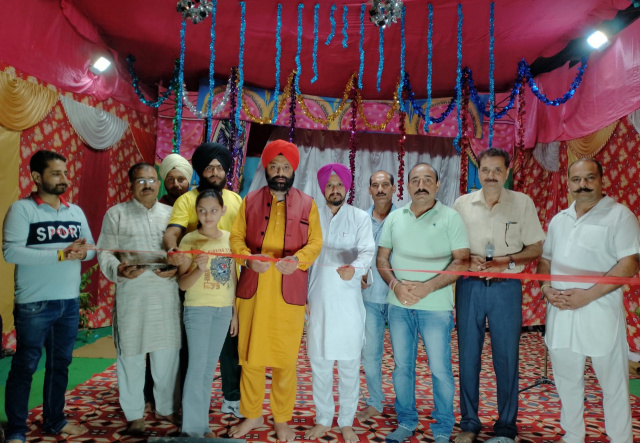 You are currently viewing श्री राम नाटक क्लब भरोली कलां की ओर से आयोजित राम लीला के पांचवें दिन भरत-मिलाप…