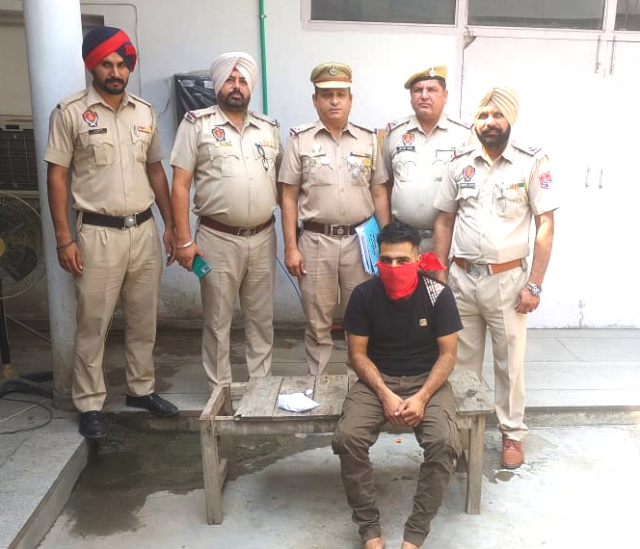 You are currently viewing 63 ਗ੍ਰਾਮ ਨਸ਼ੀਲੇ ਪਾਊਡਰ ਸਮੇਤ ਕਾਰ ਸਵਾਰ ਨੌਜਵਾਨ…