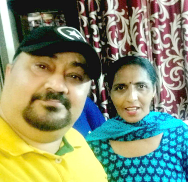 You are currently viewing मशहूर सोशल वर्कर सतनाम सता व परमजीत कौर को सालगिरह की हार्दिक शुभकामनाएं