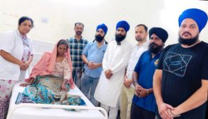 Read more about the article ਬਾਬਾ ਦੀਪ ਸਿੰਘ ਸੇਵਾ ਸੁਸਾਇਟੀ ਨੇ ਲਾਪਤਾ ਮਾਤਾ ਨੂੰ ਪਰਿਵਾਰ ਨਾਲ ਮਿਲਾਇਆ