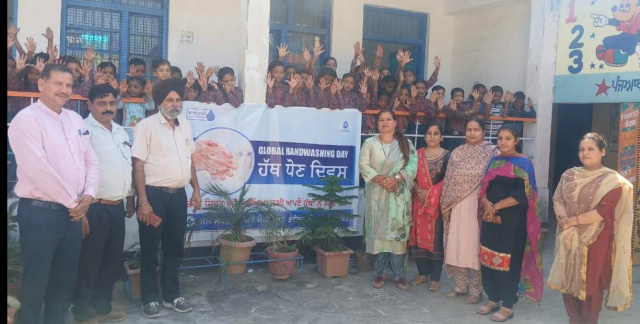 Read more about the article सरकारी प्राइमरी स्मार्ट स्कूल जंगल ब्लॉक पठानकोट में विश्व हस्त धावन दिवस पर…