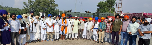 Read more about the article ਸਿਮਰਨਜੀਤ ਸਿੰਘ ਮਾਨ ਦੇ ਡੈਪੂਟੇਸ਼ਨ ਨੂੰ ਕਸ਼ਮੀਰ ਜਾਣ ਤੋਂ ਰੋਕਣਾ ਜ਼ਾਬਰ ਕਾਰਵਾਈ : ਖੁਣ ਖੁਣ