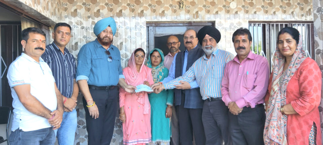 You are currently viewing जागृति फाउंडेशन ट्रस्ट नियाड़ी धार कला द्वारा समारोह का करवाया गया आयोजन