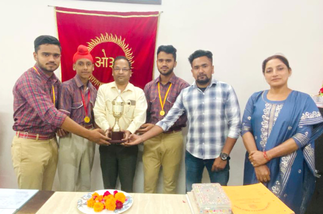 You are currently viewing डी.ए.वी.राष्ट्रीय खेल-2022(पंजाब कलस्टर लैवल टूर्नामेंट) में डी.ए.वी पब्लिक स्कूल ने जीते स्वर्ण व ताम्र पदक