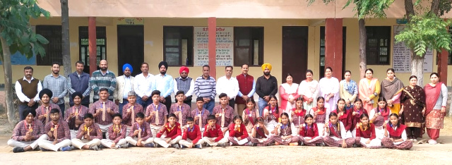 Read more about the article *ਸਰਕਾਰੀ ਸੀਨੀਅਰ ਸਕੈਡੰਰੀ ਸਮਾਰਟ ਸਕੂਲ ਮਨਹੋਤਾ ਦੇ ਦਸ ਖਿਡਾਰੀਆਂ ਦੀ ਰਾਜ ਪੱਧਰ ਲਈ ਹੋਈ ਚੋਣ*