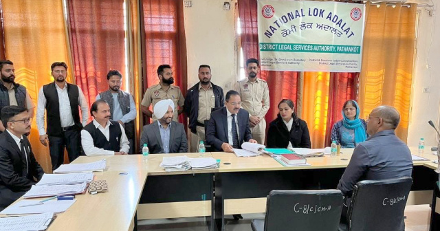 You are currently viewing लोक अदालत में 1146 केसों का निपटारा 8,18,48,719 रुपए के अवार्ड पास किए गए