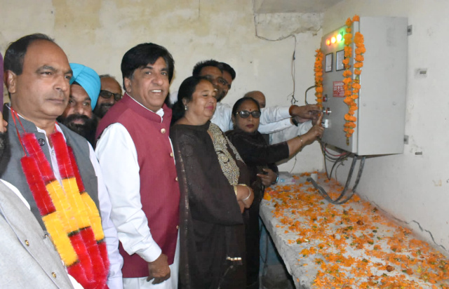 You are currently viewing ਗੰਨ ਕਲਚਰ ’ਤੇ ਨਕੇਲ ਕੱਸ ਕੇ ਮੁੱਖ ਮੰਤਰੀ ਨੇ ਉਠਾਇਆ ਬੇਹੱਦ ਸ਼ਲਾਘਾਯੋਗ ਕਦਮ : ਬ੍ਰਮ ਸ਼ੰਕਰ ਜਿੰਪਾ