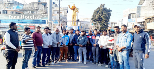 You are currently viewing ਸਵਿਧਾਨ ਦੀ ਬਦੋਲਤ ਹੀ ਅੱਜ ਔਰਤਾਂ ਪੰਜਾਬ ਪੁਲਿਸ,ਵਕੀਲ ,ਟੀਚਰ,ਐਸ ਡੀ ਐਮ,ਡਾਕਟਰ ਅਤੇ ਜੱਜ ਹਨ : ਬੇਗਮਪੁਰਾ ਟਾਇਗਰ ਫੋਰਸ