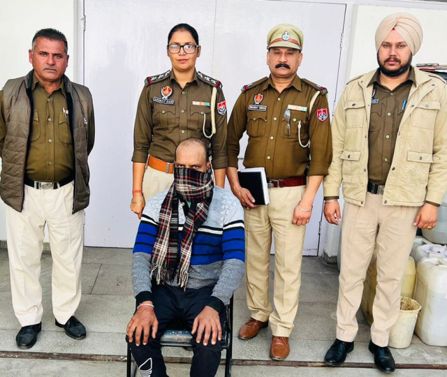 You are currently viewing ਪੱਤਰਕਾਰ ਜਤਿੰਦਰ ਡਾਹਡਾ ਦੀ ਮੌਤ ਦਾ ਜਿੰਮੇਦਾਰ ਡਰਾਈਵਰ ਬੱਸ ਸਣੇ ਪੁਲਿਸ ਅੜਿੱਕੇ