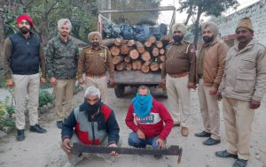 Read more about the article 28 ਮੋਛੇ ਖੈਰ ਨਾਲ ਲੱਦੀ ਮਹਿੰਦਰਾ ਪਿੱਕਅਪ ,ਲੋਹੇ ਦਾ ਆਰਾ ਸਮੇਤ 2 ਵਿਅਕਤੀ ਕਾਬੂ, 3 ਫਰਾਰ 