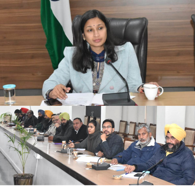 You are currently viewing ਮੌਜੂਦਾ ਸਾਲ ਦੌਰਾਨ ਕੀਤੇ ਗਏ ਪਰਾਲੀ ਪ੍ਰਬੰਧਾਂ ਦਾ ਡਿਪਟੀ ਕਮਿਸ਼ਨਰ ਨੇ ਕੀਤਾ ਰੀਵਿਊ