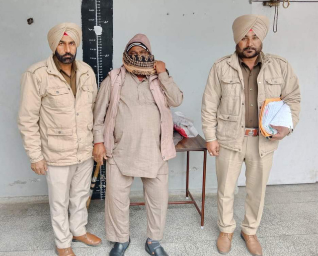 You are currently viewing 15750 ਐਮ ਐਲ ਨਜਾਇਜ ਸ਼ਰਾਬ ਸਮੇਤ ਇੱਕ ਵਿਅਕਤੀ ਪੁਲਿਸ ਅੜਿੱਕੇ