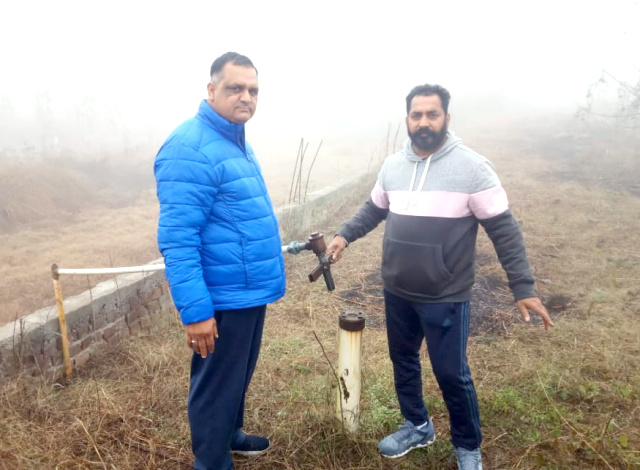 You are currently viewing ਚੋਰਾਂ ਵਲੋਂ ਦੁਕਾਨ ਦੇ ਪਿੱਛੇ ਲੱਗੀ ਪਾਣੀ ਵਾਲੀ ਮੋਟਰ ਕੀਤੀ ਚੋਰੀ