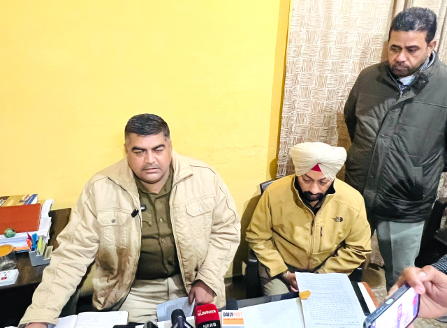 You are currently viewing नशा तस्करों को किसी भी कीमत पर बकशा‌ नहीं जाएगा :- DSP ललित शर्मा