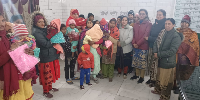 Read more about the article ਕਮਿਊਨਿਟੀ ਹੈਲਥ ਸੈਂਟਰ ਘਰੋਟਾ ਵਿਖੇ ਧੀਆਂ ਦੀ ਲੋਹੜੀ ਦਾ ਤਿਉਹਾਰ ਧੂਮਧਾਮ ਨਾਲ ਮਨਾਇਆ ਗਿਆ