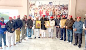 Read more about the article ਸ਼੍ਰੀ ਗੁਰੂ ਗ੍ਰੰਥ ਸਾਹਿਬ ਵਿੱਚ ਜਿੰਨੇ ਵੀ ਮਹਾਂਪਰੁਸ਼ਾਂ ਦੀ ਬਾਣੀ ਹੈ ਸਭ ਨੂੰ ਗੁਰੂ ਸ਼ਬਦ ਨਾਲ ਪੁਕਾਰਿਆ ਜਾਵੇ – ਸੰਤ ਬਾਬਾ ਕੁਲਵੰਤ ਰਾਮ ਭਰੋਮਜਾਰਾ