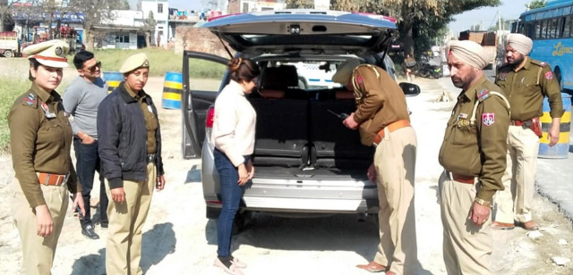 You are currently viewing ਗਣਤੰਤਰ ਦਿਵਸ ਦੇ ਮੱਦੇਨਜਰ ਰਾਵਲਪਿੰਡੀ ਪੁਲਿਸ ਨੇ ਚਲਾਈ ਵਾਹਨਾਂ ਦੀ ਵਿਸ਼ੇਸ਼ ਚੈਕਿੰਗ ਮੁਹਿਮ