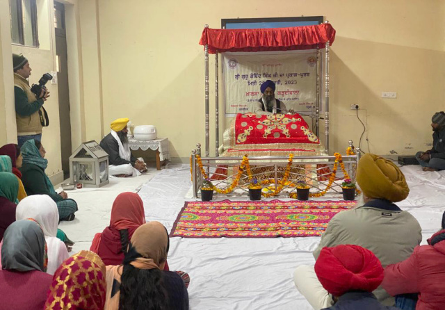 You are currently viewing ਸ੍ਰੀ ਗੁਰੂ ਗੋਬਿੰਦ ਸਿੰਘ ਜੀ ਦੇ ਪ੍ਰਕਾਸ਼-ਪੁਰਬ ਨੂੰ ਸਮਰਪਿਤ ਅਖੰਡ ਪਾਠ ਜੀ ਦੀ ਆਰੰਭਤਾ