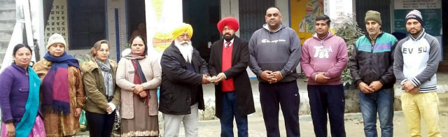 Read more about the article ਪ੍ਰਵਾਸੀ ਭਾਰਤੀ ਸੁਰਜੀਤ ਸਿੰਘ ਰੱਤੂ ਨੇ ਸੰਗਤਪੁਰ ਸਕੂਲ ਦੇ ਨਵੀਨੀਕਰਣ ਲਈ ਭੇਜੀ 1.15 ਲੱਖ ਦੀ ਸਹਾਇਤਾ