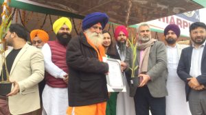 Read more about the article 74 ਵੇਂ ਗਣਤੰਤਰ ਦਿਵਸ ਮੌਕੇ ਭਾਈ ਬਰਿੰਦਰ ਸਿੰਘ ਮਸੀਤੀ ਪ੍ਰਸ਼ੰਸਾ ਪੱਤਰ ਨਾਲ ਸਨਮਾਨਿਤ