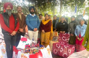 Read more about the article ਖ਼ਾਲਸਾ ਕਾਲਜ,ਗੜ੍ਹਦੀਵਾਲਾ ਵਿਖੇ ਫੈਸ਼ਨ ਡਿਜਾਇਨਿੰਗ ਵਿਭਾਗ ਵਲੋਂ ਵਰਕਸ਼ਾਪ ਅਤੇ ਪ੍ਰਦਰਸ਼ਨੀ ਦਾ ਆਯੋਜਨ