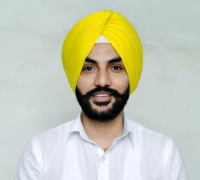 Read more about the article ਪੰਜਾਬ ਚ ਟੋਲਪਲਾਜੇ ਬੰਦ ਕਰਵਾਉਣ ਮਾਣ ਸਰਕਾਰ ਦਾ ਸ਼ਲਾਘਾਯੋਗ ਕਦਮ : ਚੌਧਰੀ ਰਾਜਵਿੰਦਰ ਰਾਜਾ